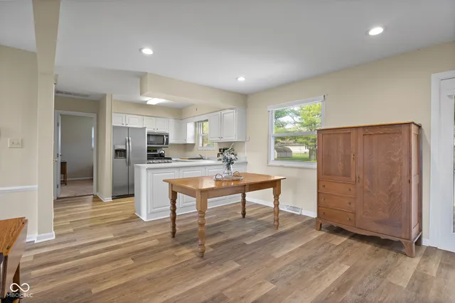 $2,250 | 3390 Carolina Street, Columbus, IN 47203