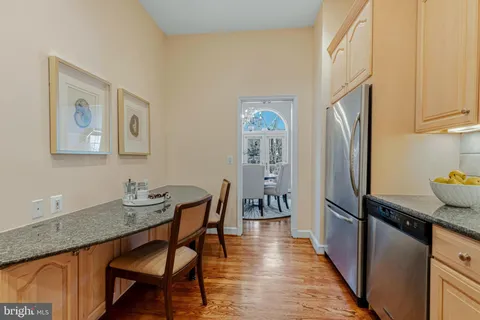 $1,100,000 | 2344 South Queen Street, Arlington, VA 22202