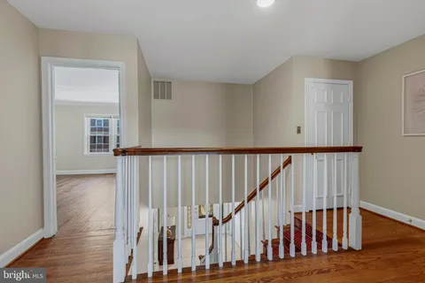 $1,100,000 | 2344 South Queen Street, Arlington, VA 22202