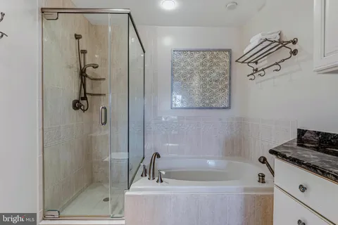 $1,100,000 | 2344 South Queen Street, Arlington, VA 22202