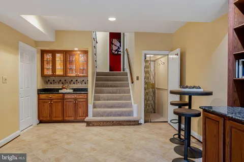 $1,100,000 | 2344 South Queen Street, Arlington, VA 22202