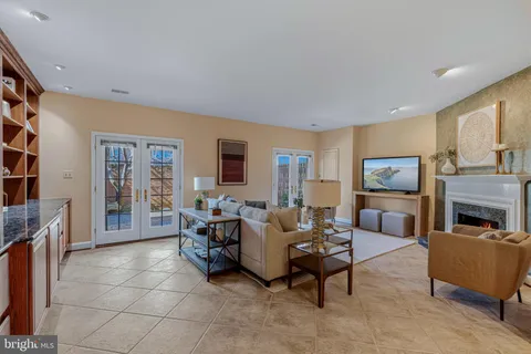 $1,100,000 | 2344 South Queen Street, Arlington, VA 22202