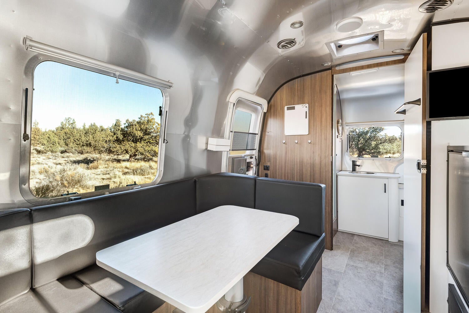 11039 Southwest Ranch Road Powell Butte, OR 97753 - Photo 37 of 46 Airstream Interior 2