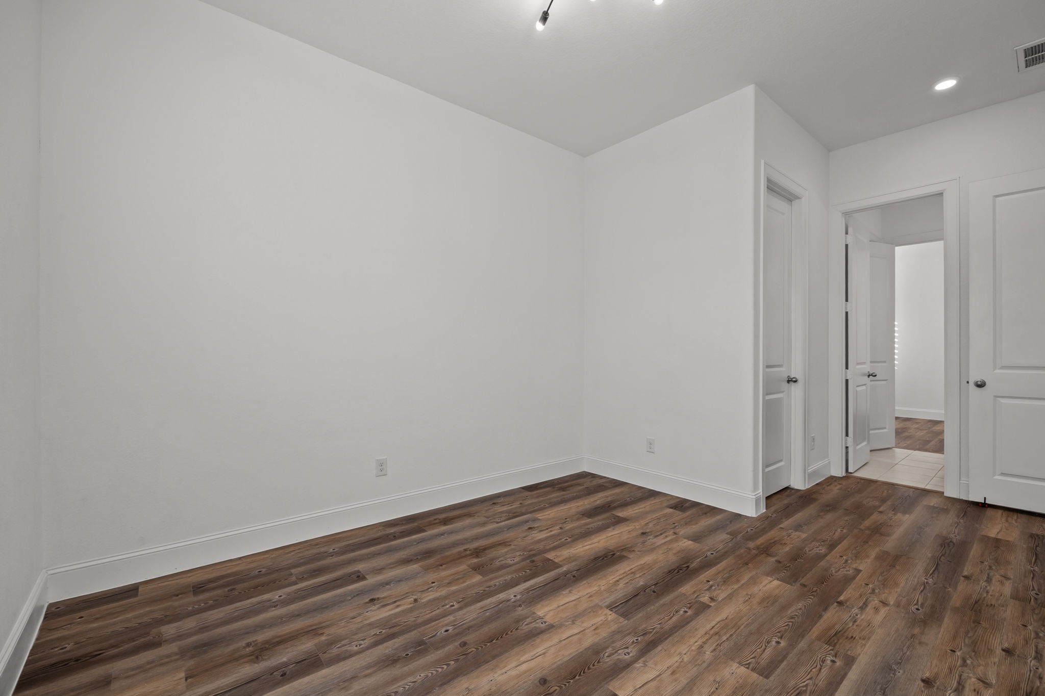 4611 Bernard Drive Manvel, TX 77583 - Photo 28 of 50 Bedroom 3