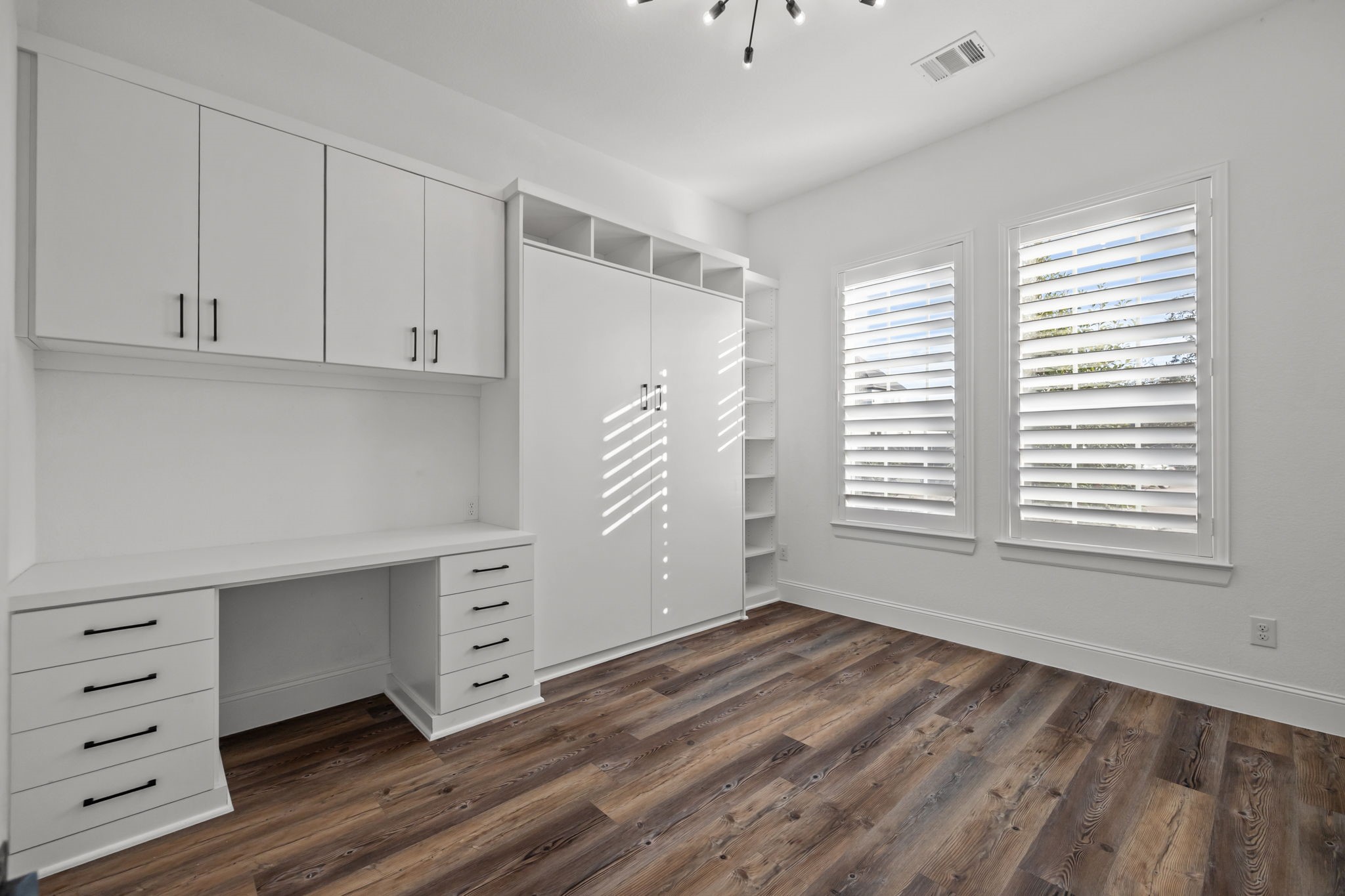 4611 Bernard Drive Manvel, TX 77583 - Photo 29 of 50 Bedroom 4 (with Murphy Bed)