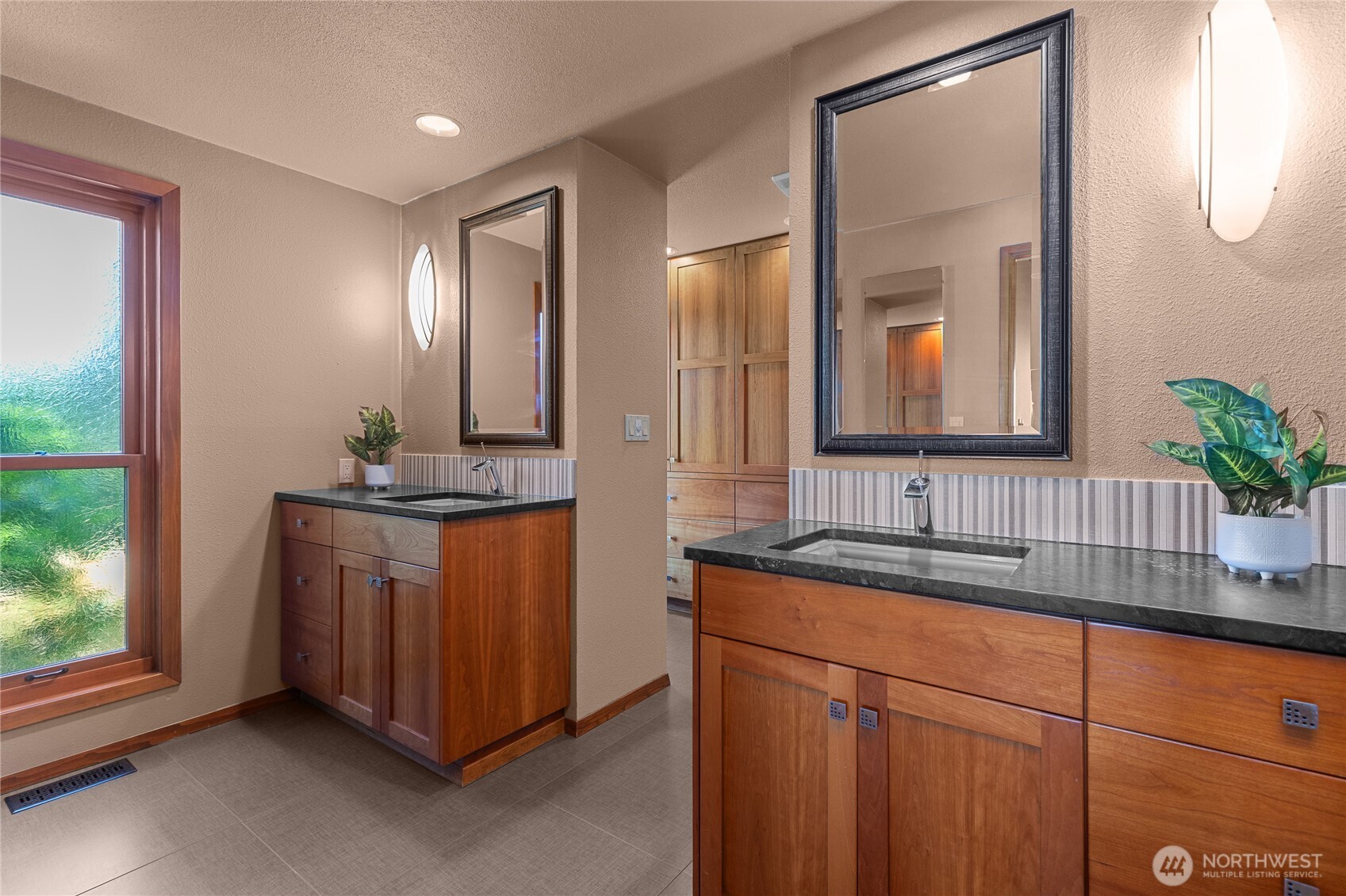 4666 Woods Road East Port Orchard, WA 98366 - Photo 17 of 39 Gallery Image 17