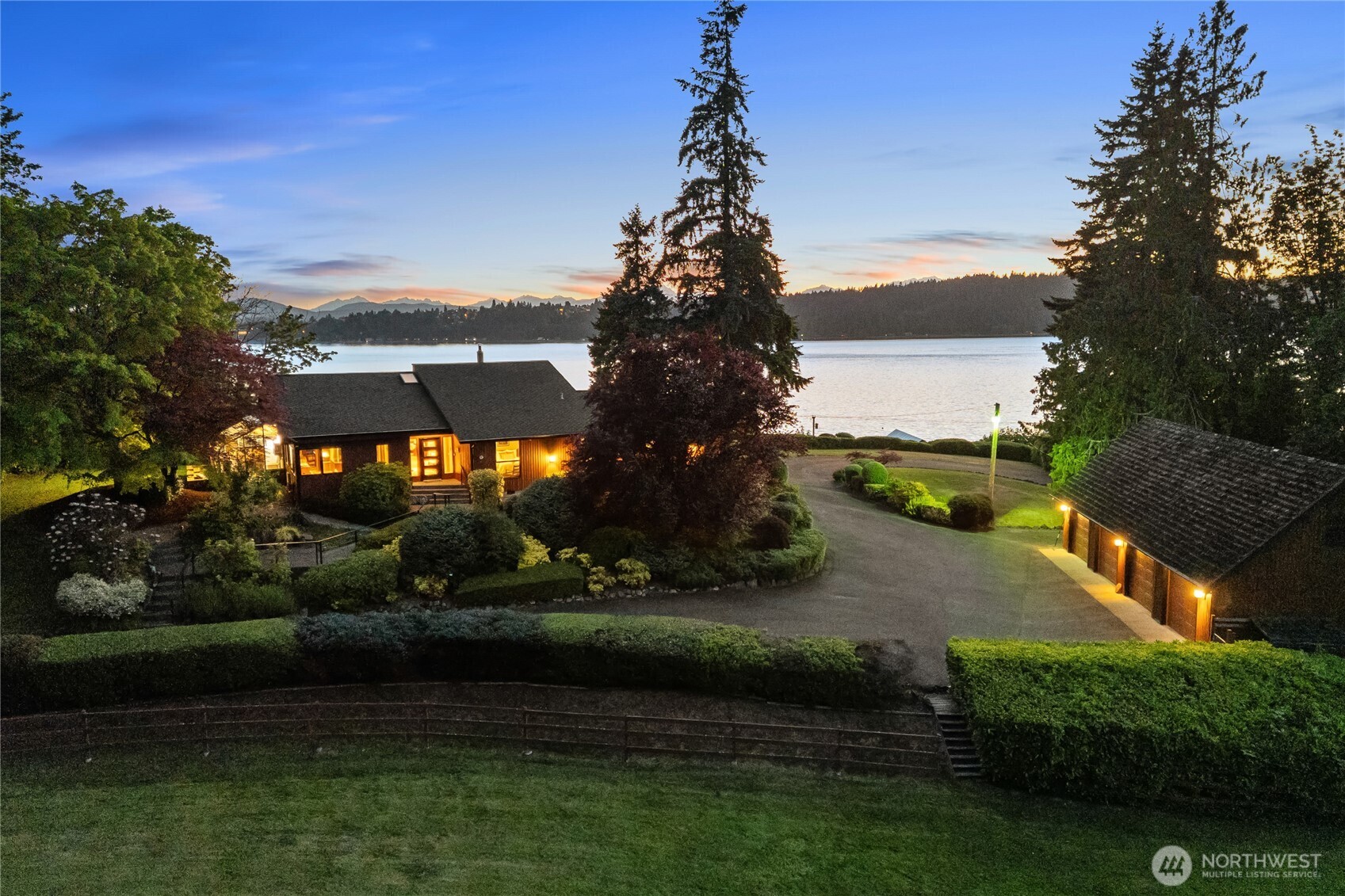 4666 Woods Road East Port Orchard, WA 98366 - Photo 6 of 39 Gallery Image 6