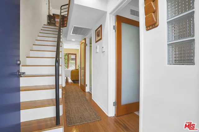 $1,299,888 | 2454 4th Street, Unit 5, Santa Monica, CA 90405