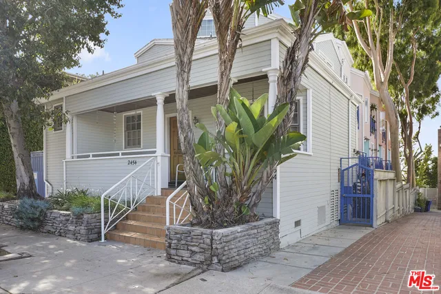 $1,299,888 | 2454 4th Street, Unit 5, Santa Monica, CA 90405