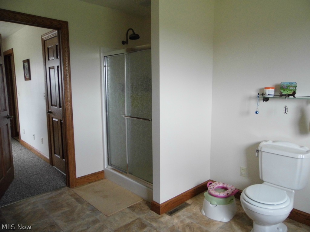 8038 Germano Road Southeast Amsterdam, OH 43903 - Photo 13 of 25