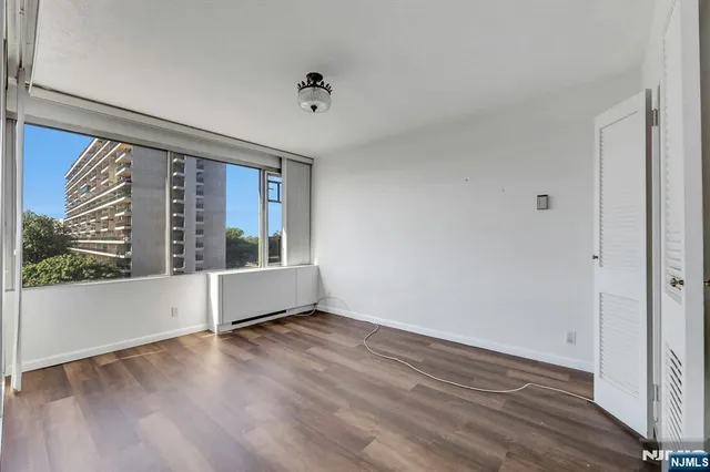 $158,000 | 5 Horizon Road, Unit 503, Fort Lee, NJ 07024