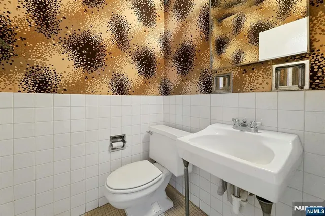 $158,000 | 5 Horizon Road, Unit 503, Fort Lee, NJ 07024