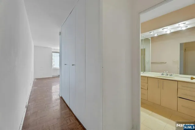 $158,000 | 5 Horizon Road, Unit 503, Fort Lee, NJ 07024