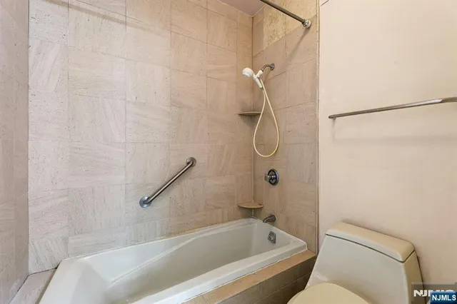 $158,000 | 5 Horizon Road, Unit 503, Fort Lee, NJ 07024