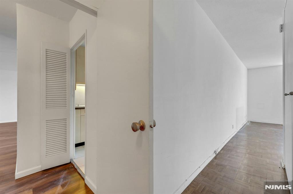 5 Horizon Road, Unit 503 Fort Lee, NJ 07024 - Photo 28 of 45