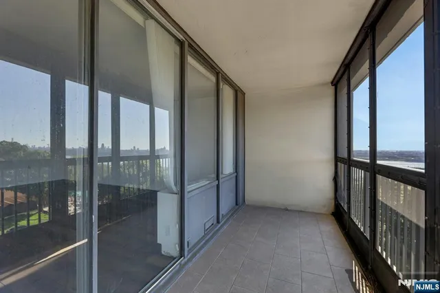 $158,000 | 5 Horizon Road, Unit 503, Fort Lee, NJ 07024