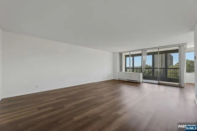 $158,000 | 5 Horizon Road, Unit 503, Fort Lee, NJ 07024