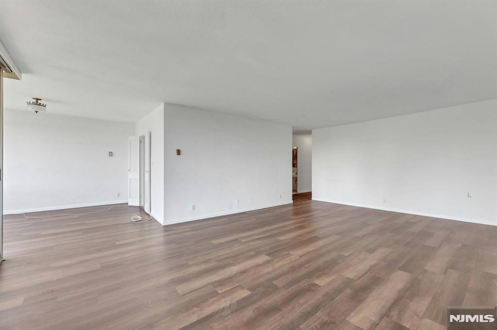 5 Horizon Road, Unit 503 Fort Lee, NJ 07024 - Photo 9 of 45