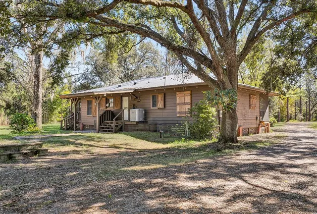 $799,000 | 16418 Winburn Drive, Sarasota, FL 34240