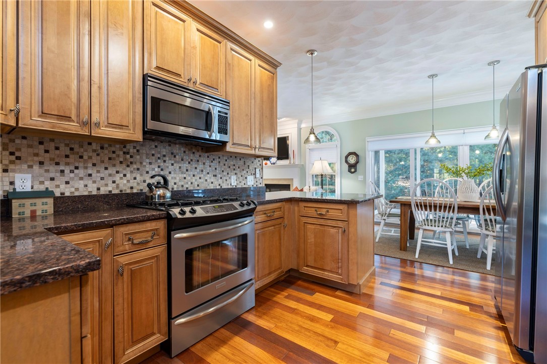 24 Butterfly Drive Westerly, RI 02891 - Photo 8 of 27