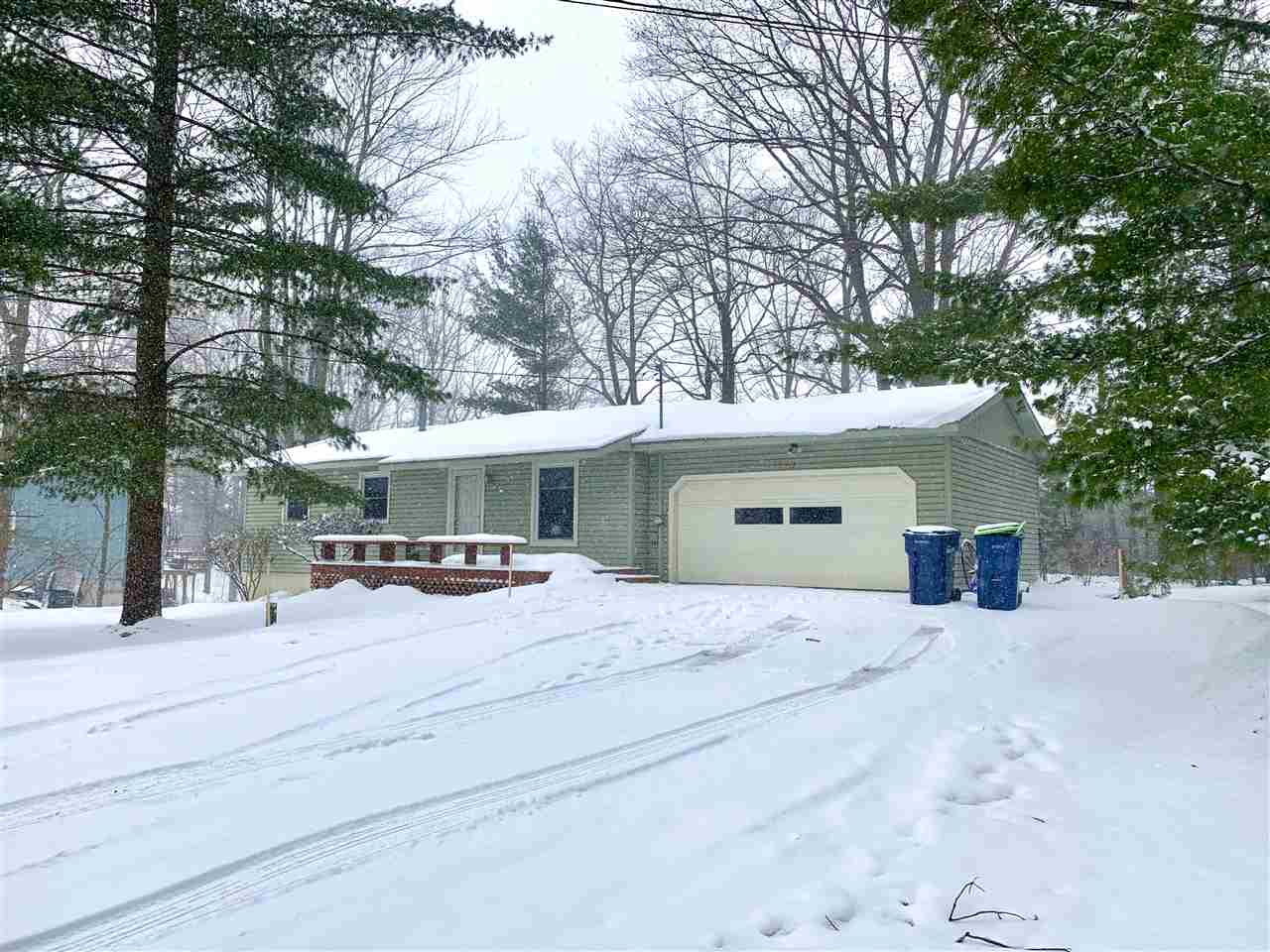 1578 Ridge View Court Traverse City, MI 49686 - Photo 1 of 42 1872373.JPG