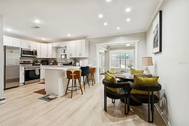 $6,750 | 2302 South Arrawana Avenue, Tampa, FL 33629