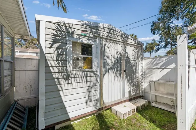 $6,750 | 2302 South Arrawana Avenue, Tampa, FL 33629