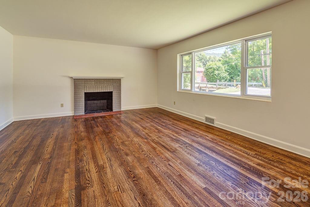 10 Meadowview Road Asheville, NC 28804 - Photo 5 of 45 Gallery Image 5