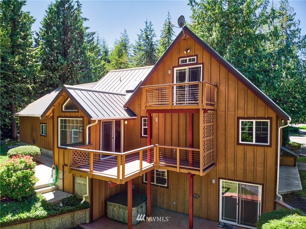 14175 Crater Lake Road Anacortes, WA 98221 - Photo 3 of 25 Gallery Image 3