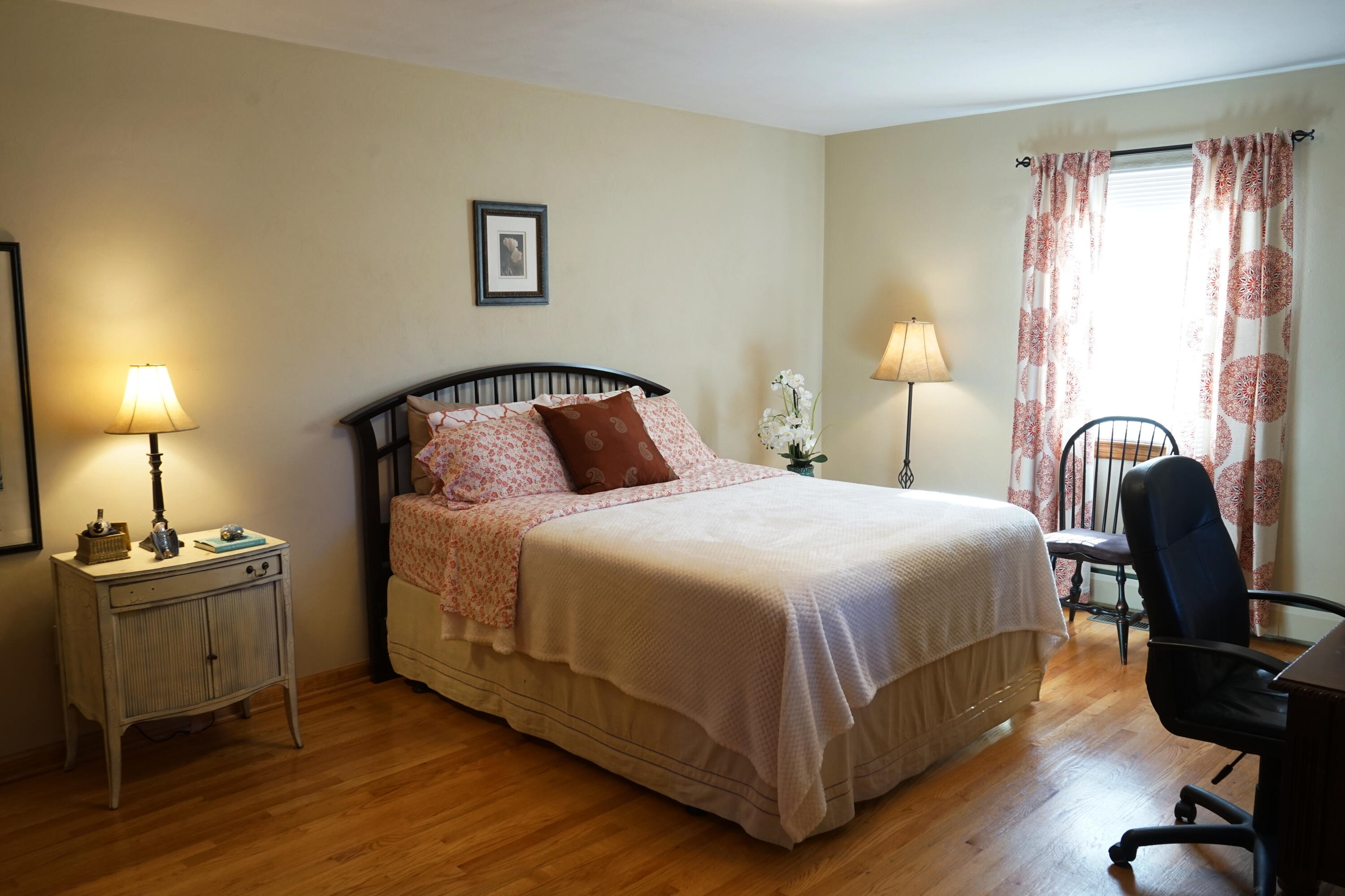 5752 Littleton Road Roanoke, VA 24012 - Photo 19 of 35 Oversized w/ Nice HW Floors