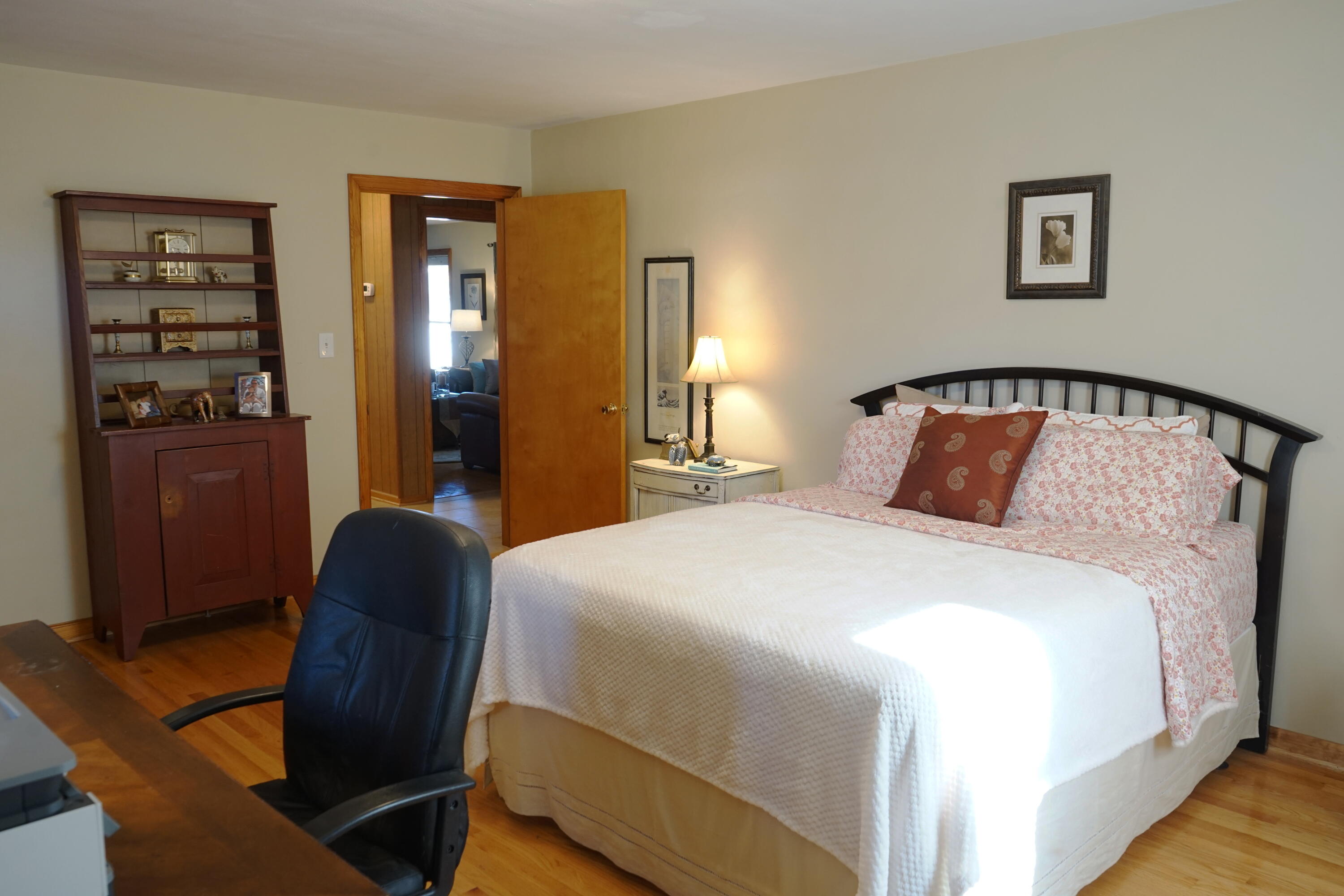 5752 Littleton Road Roanoke, VA 24012 - Photo 20 of 35 Plenty of Space for Large Furniture