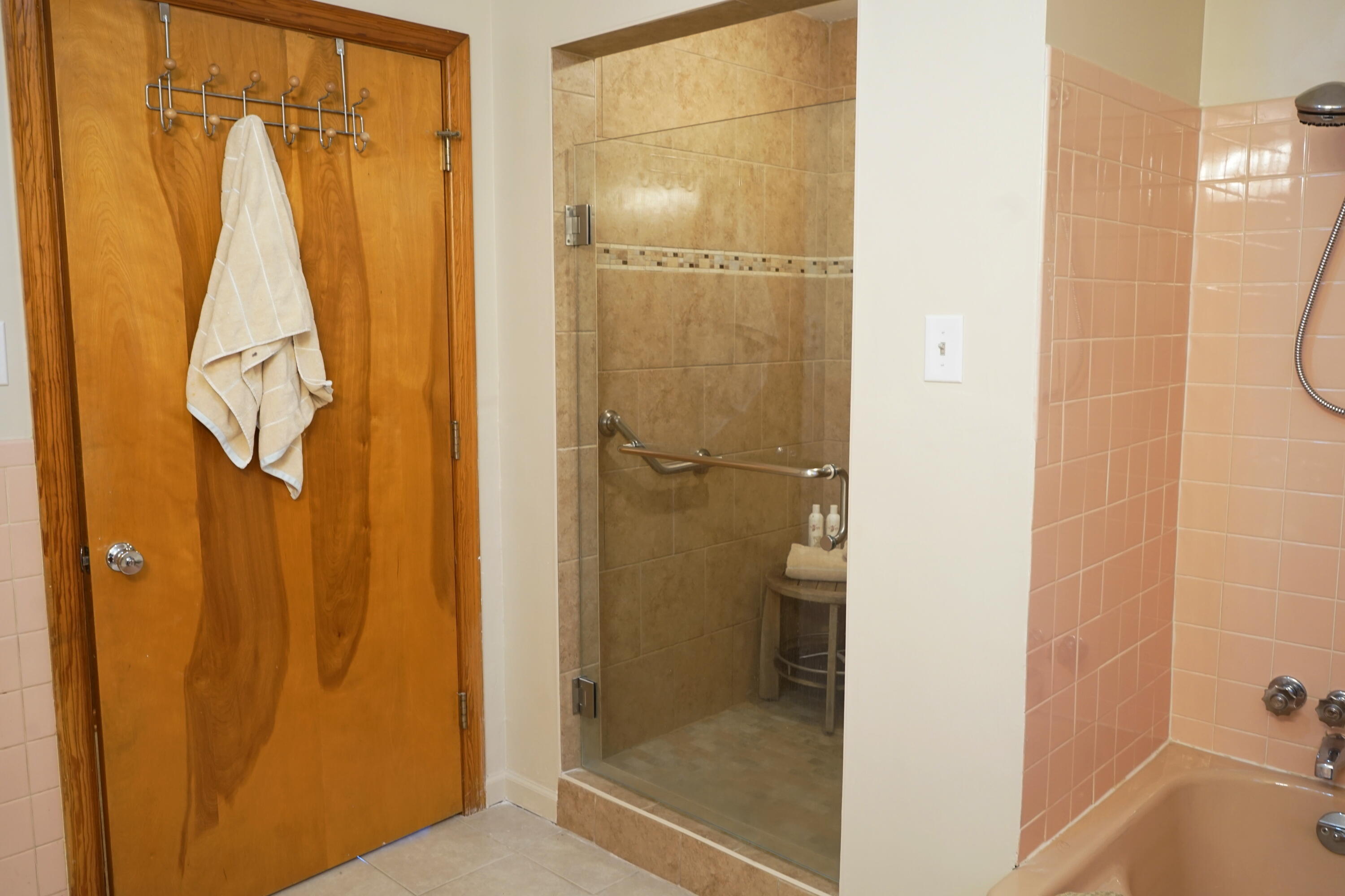 5752 Littleton Road Roanoke, VA 24012 - Photo 24 of 35 Updated, Oversized Shower