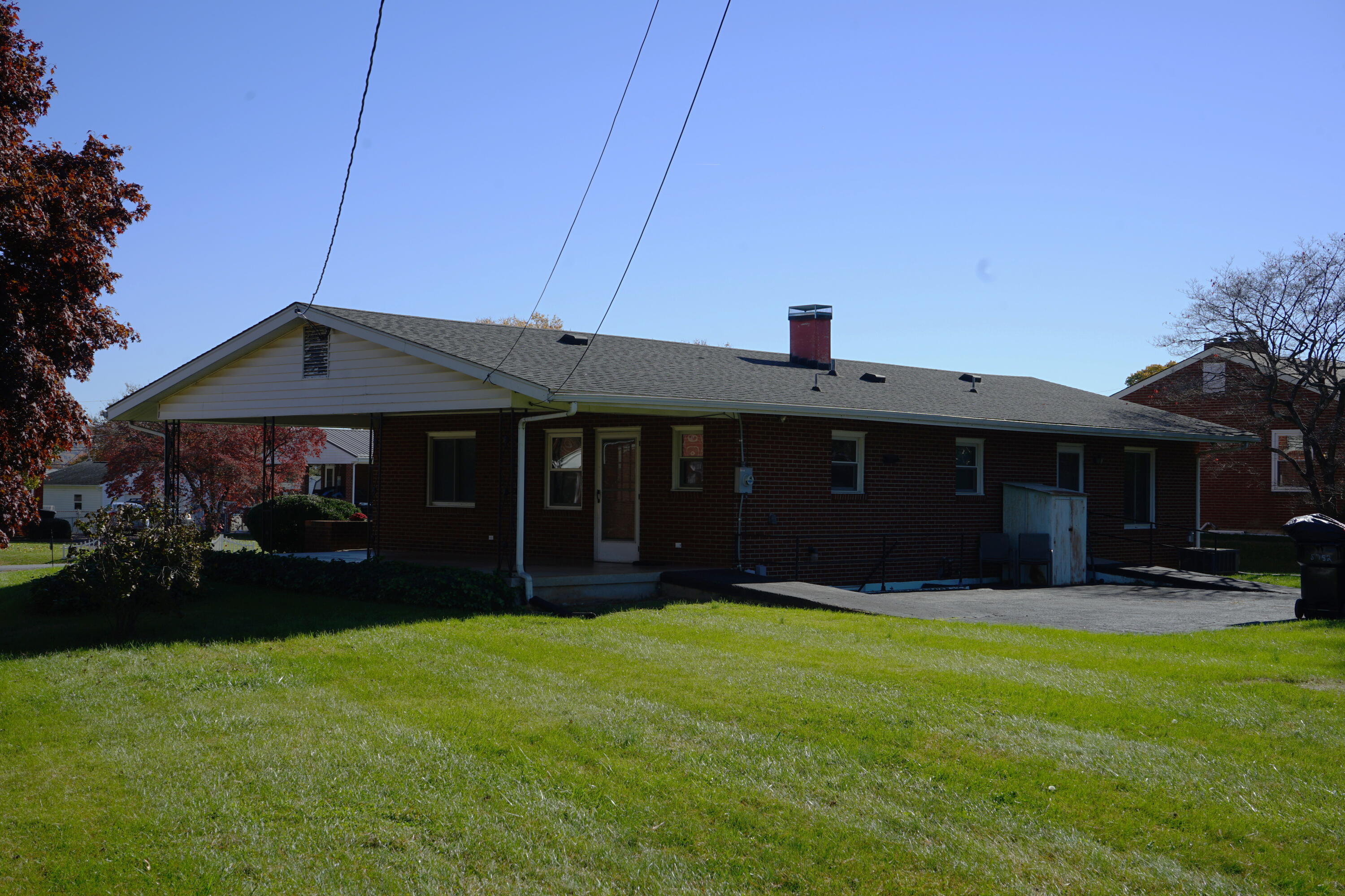 5752 Littleton Road Roanoke, VA 24012 - Photo 35 of 35 Rear View of Home