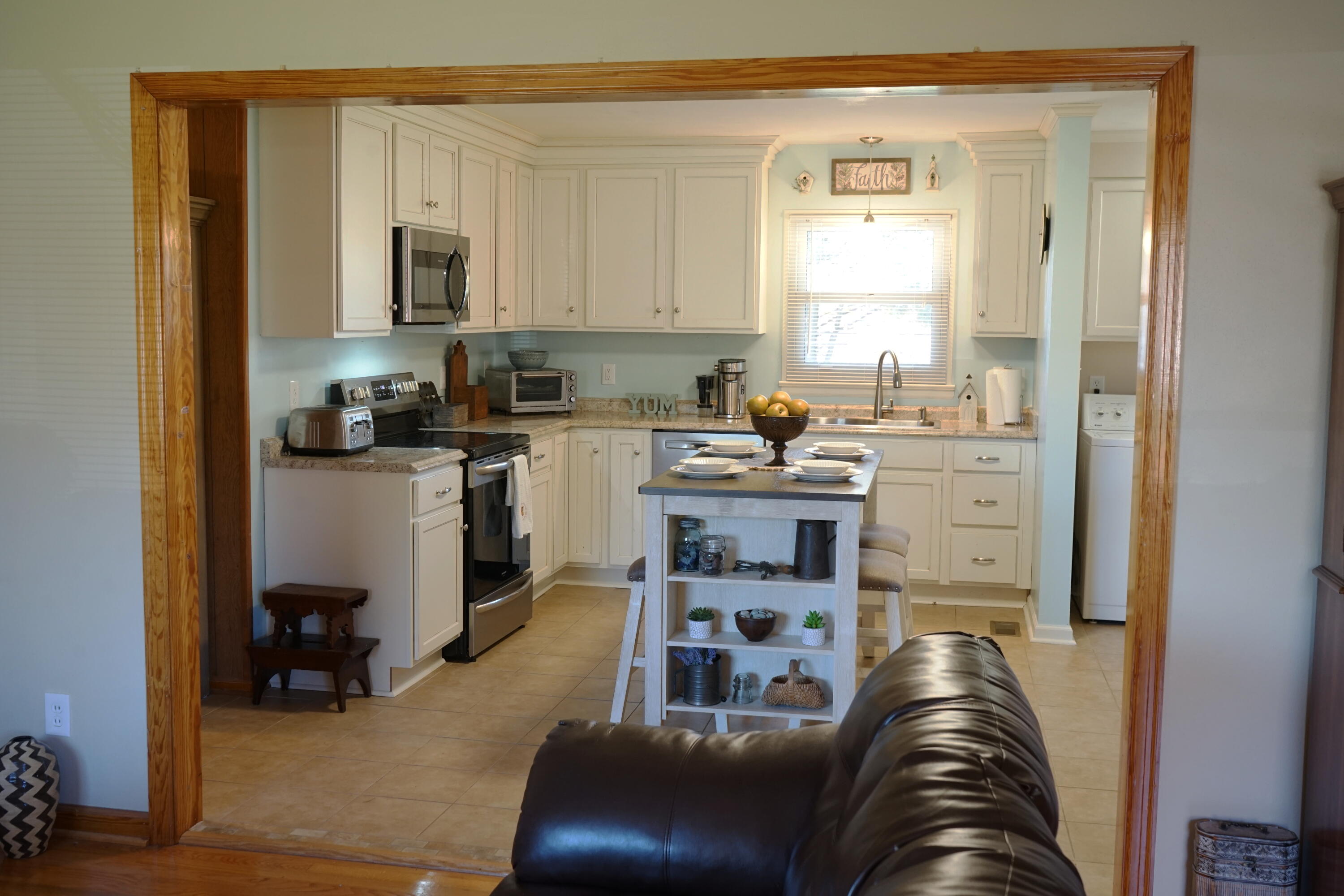 5752 Littleton Road Roanoke, VA 24012 - Photo 9 of 35 Open Flow into the Kitchen