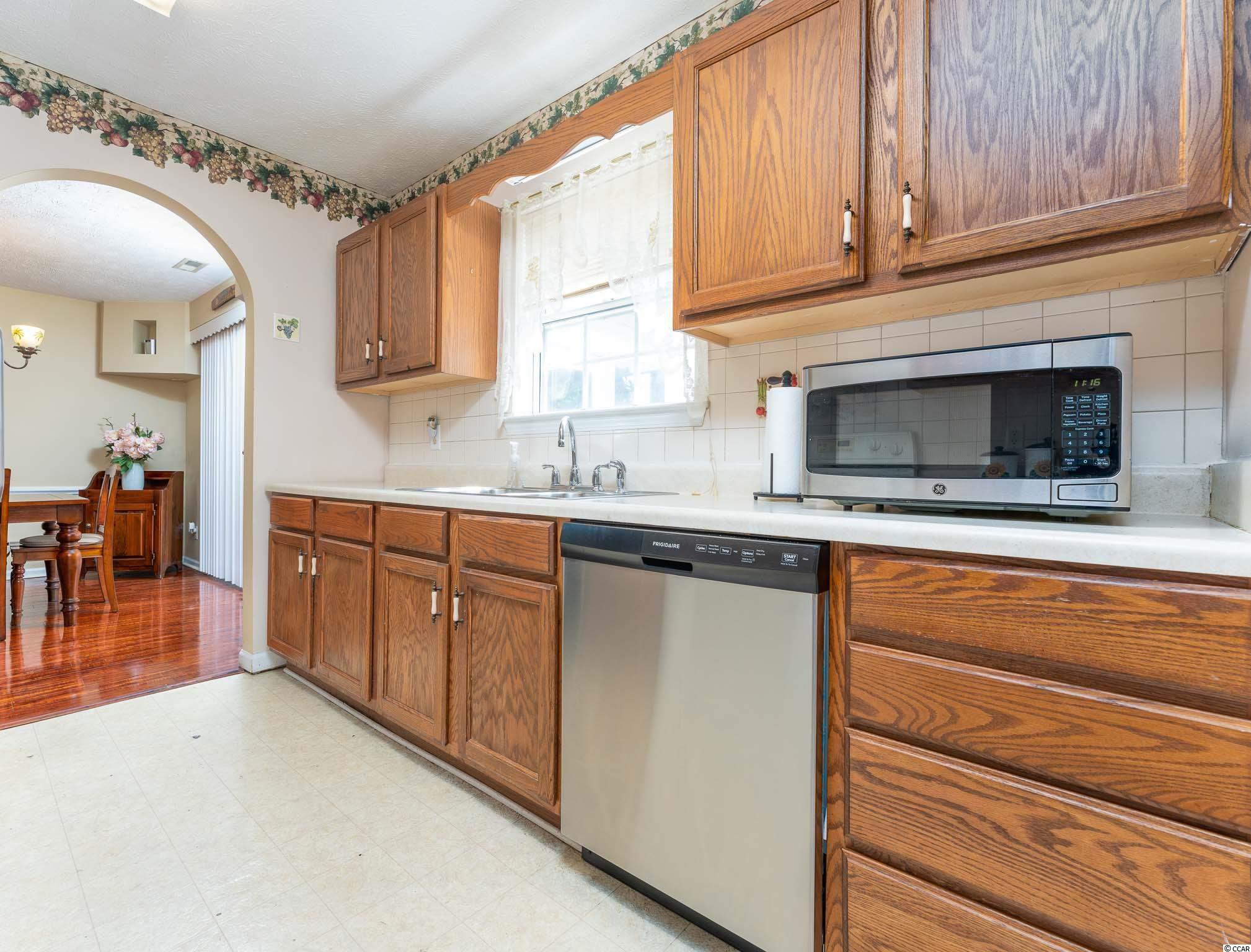 8041 Box Court Murrells Inlet, SC 29576 - Photo 13 of 31 Gallery Image 13