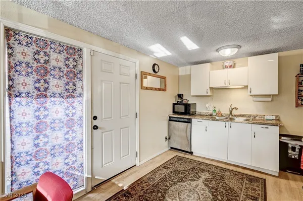 $1,400 | 1914 Ottawa Drive, Las Vegas, NV 89169