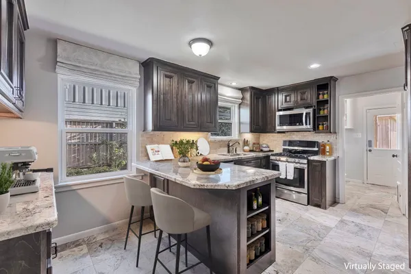 $645,000 | 1328 Bingle Road, Houston, TX 77055