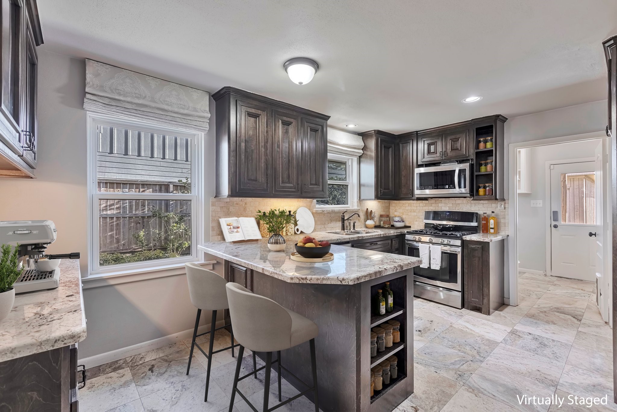 1328 Bingle Road Houston, TX 77055 - Photo 11 of 29 virtually staged