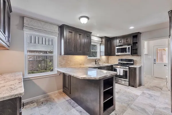 $645,000 | 1328 Bingle Road, Houston, TX 77055