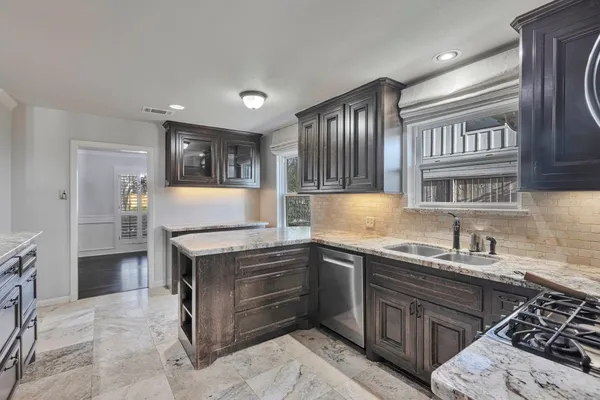 $645,000 | 1328 Bingle Road, Houston, TX 77055