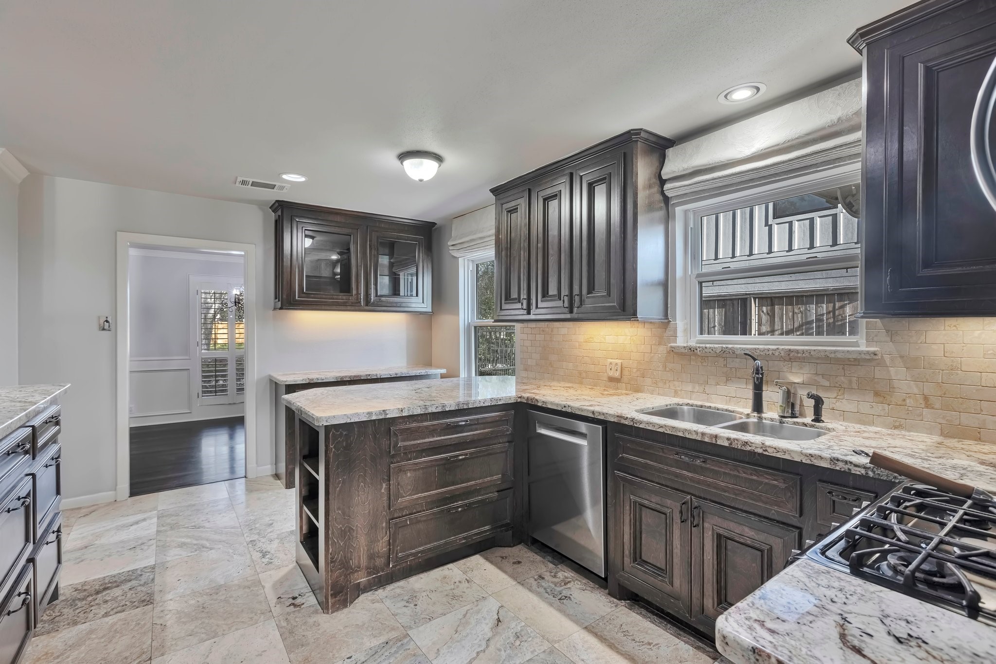 1328 Bingle Road Houston, TX 77055 - Photo 14 of 29