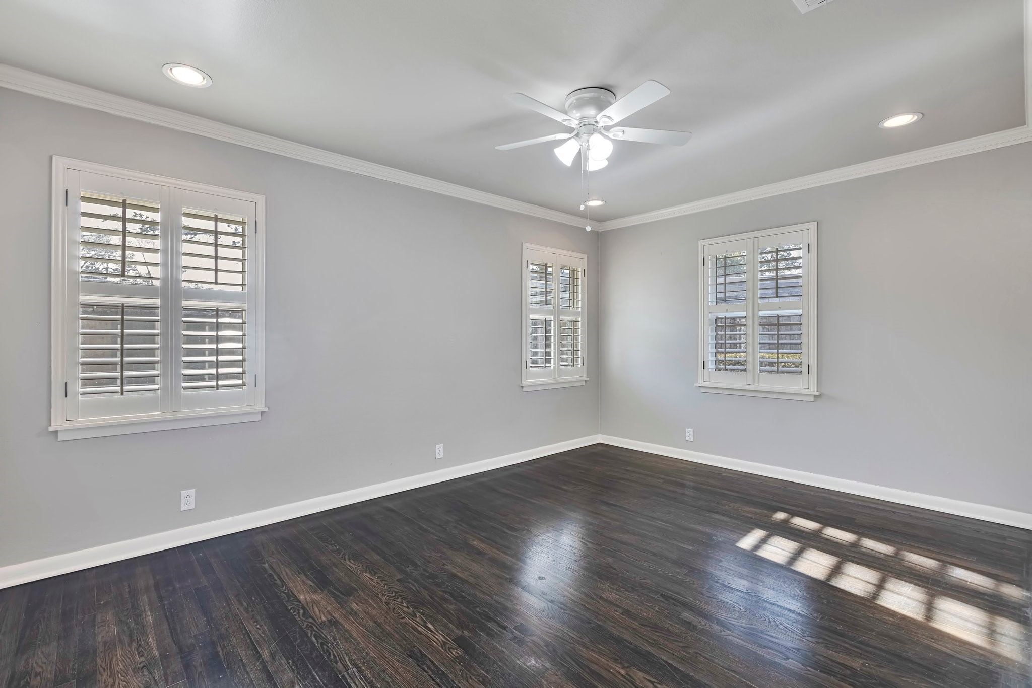 1328 Bingle Road Houston, TX 77055 - Photo 15 of 29