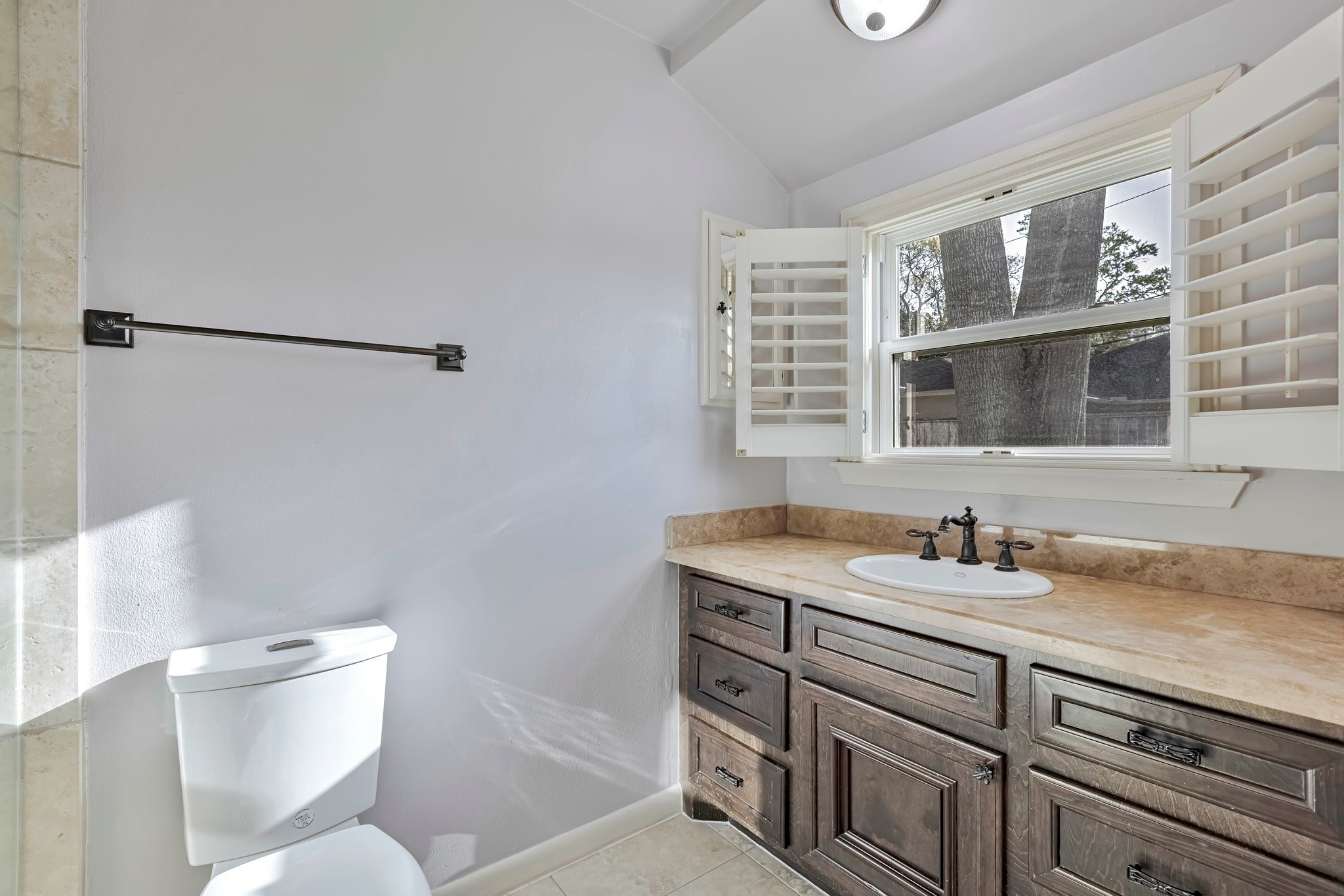 1328 Bingle Road Houston, TX 77055 - Photo 18 of 29