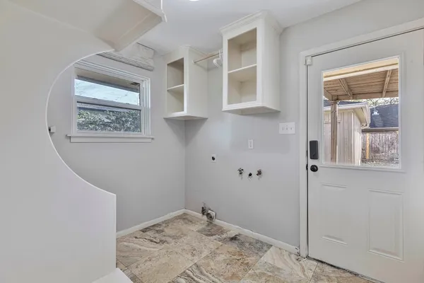 $645,000 | 1328 Bingle Road, Houston, TX 77055