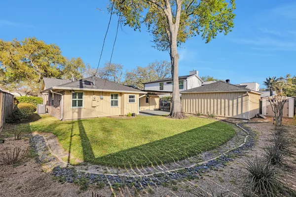 $645,000 | 1328 Bingle Road, Houston, TX 77055