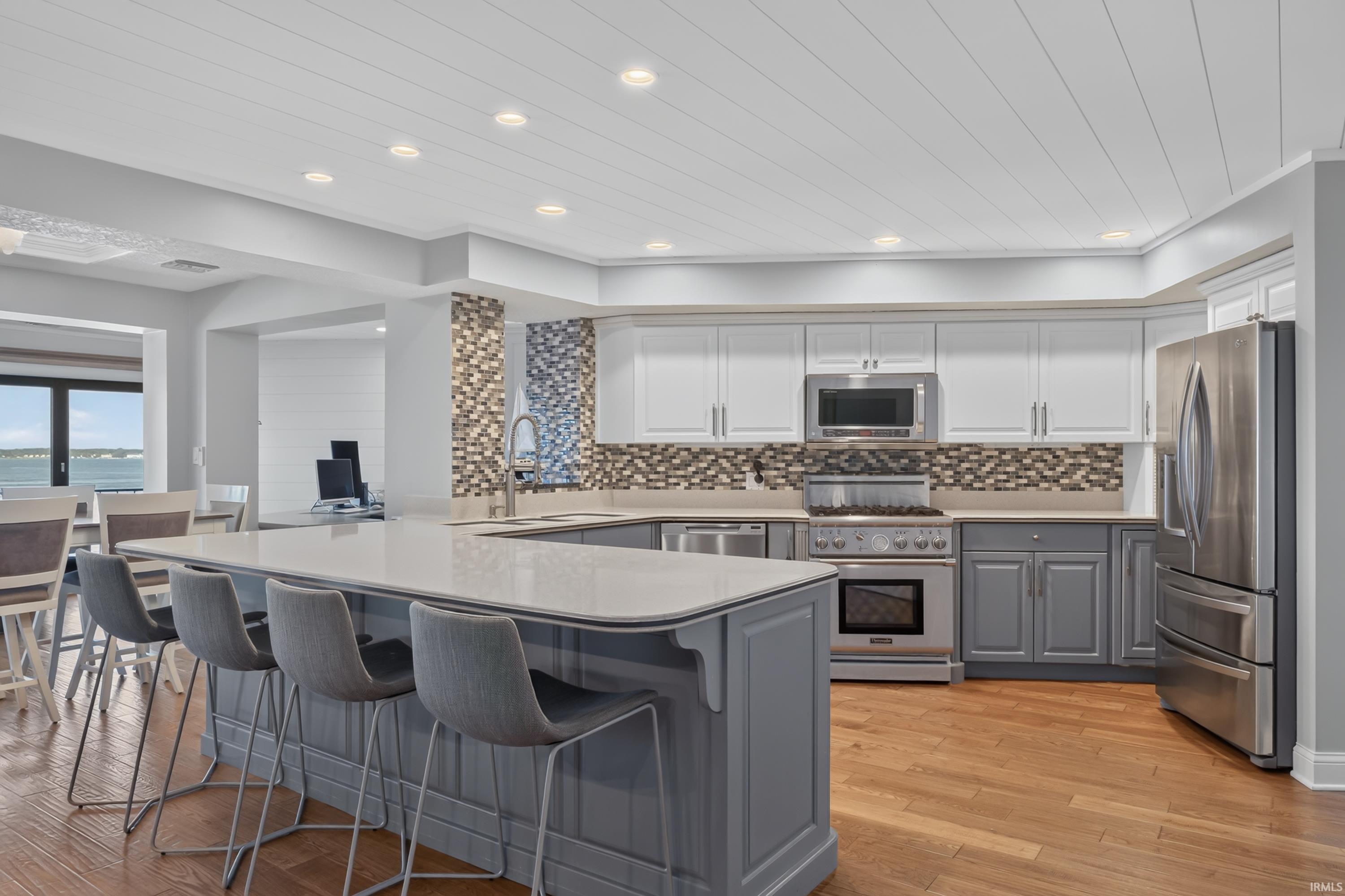12275 North Ogden Point Road, Unit 304 Syracuse, IN 46567 - Photo 5 of 33 Gallery Image 5