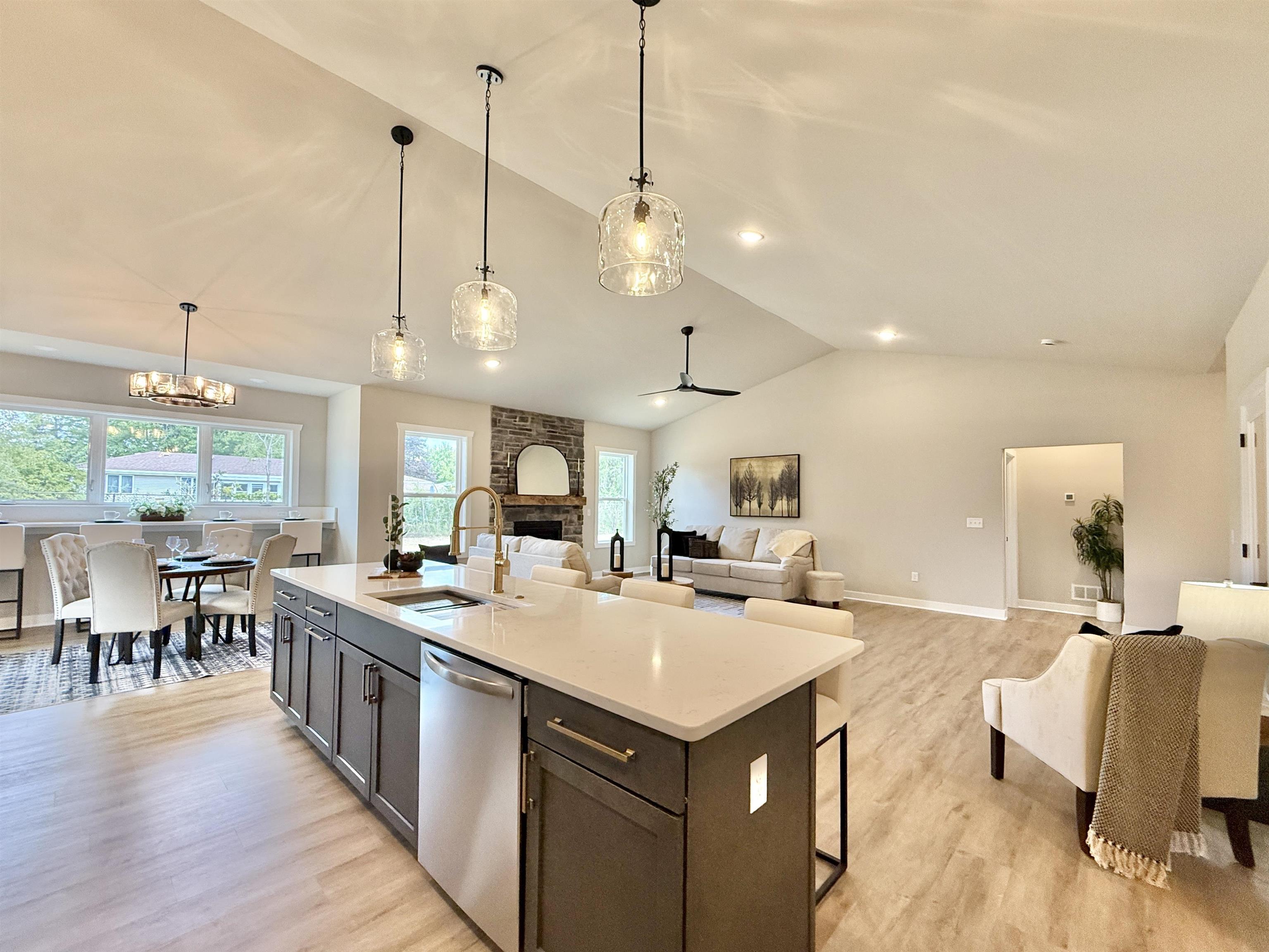 964 Journey Hills Road Milton, WI 53563 - Photo 4 of 32