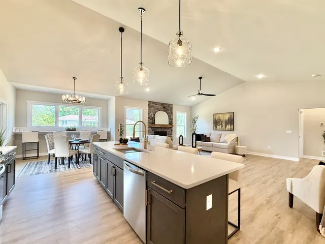 $599,990 | 964 Journey Hills Road, Milton, WI 53563