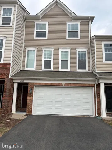 $3,300 | 41840 Diabase Square, Aldie, VA 20105