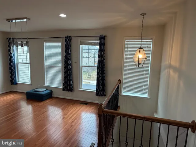 $3,300 | 41840 Diabase Square, Aldie, VA 20105